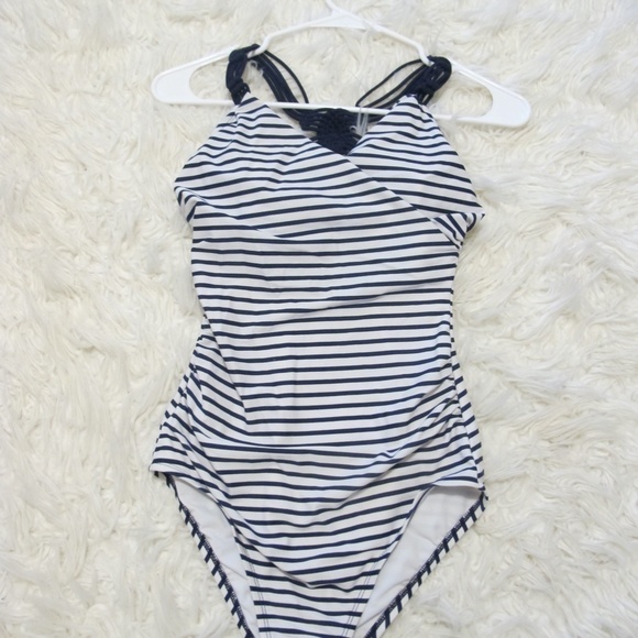 Kona Sol Women's One Pc pool beach summer Bathing Suit Size Small EUC - Picture 3 of 4